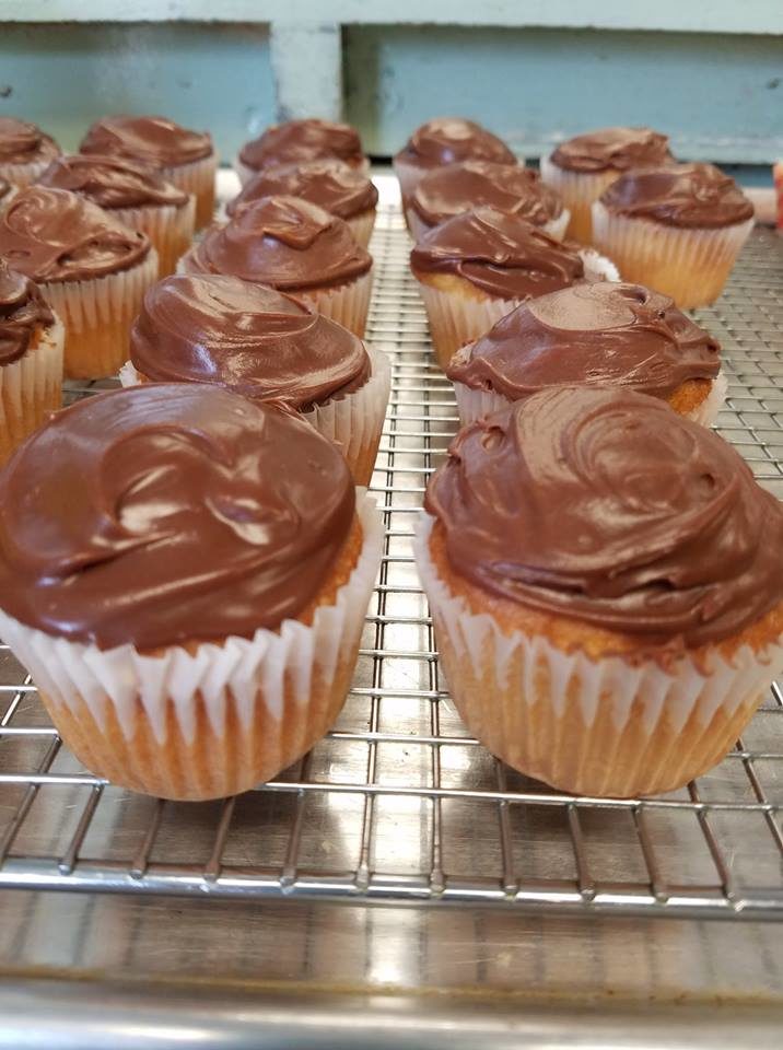 boston cream cupcake - The Cookie Connection